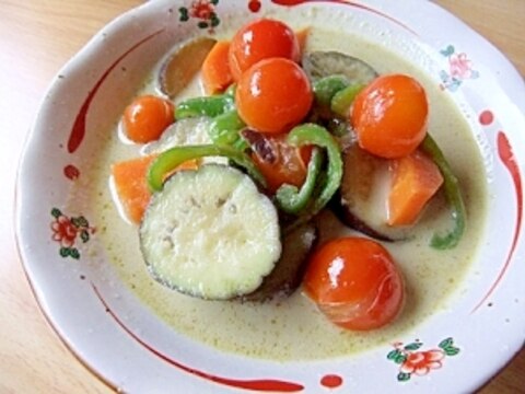 ☆肉無し☆夏野菜が主役のグリーンカレー